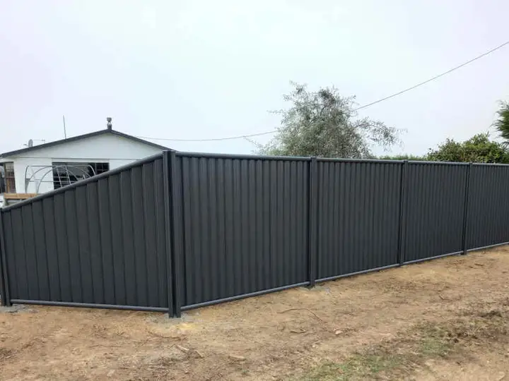 Monument Colorbond fence in Invercargill